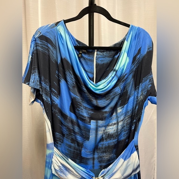 Escada blue watercolor design | size 42 or Large - Picture 6 of 8